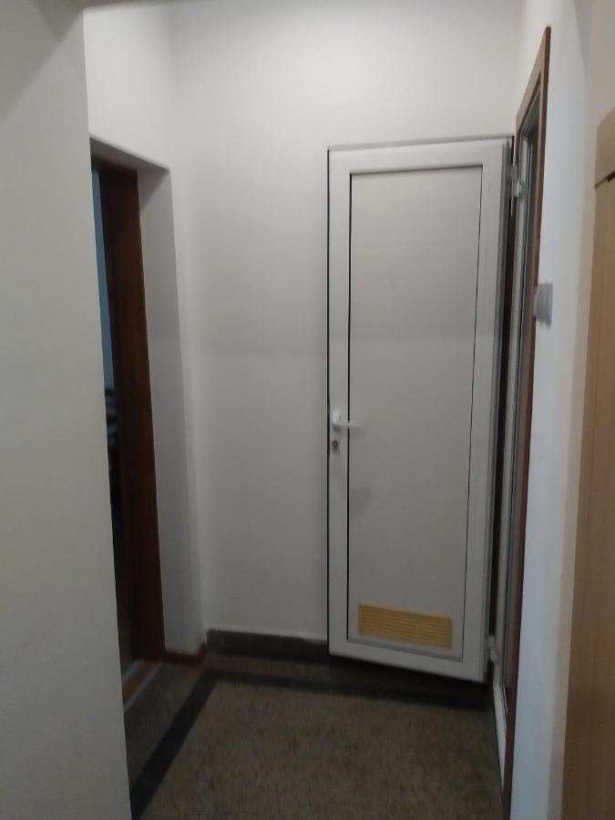 Apartamento 27 Юли 3 Бюджет Varna Exterior foto